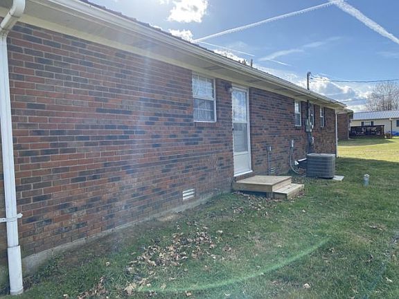 4th image of 174 Casey Dr
