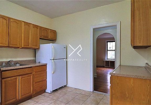 4th image of 2345 Ocean Ave #2K
