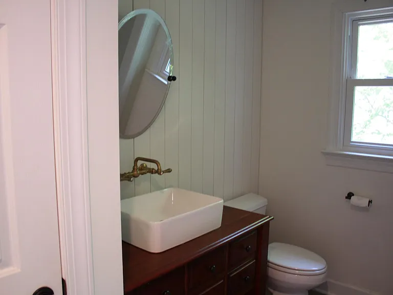 Guest Ensuite Bathroom