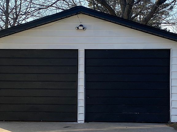 2nd image of 22 Quillen Ave