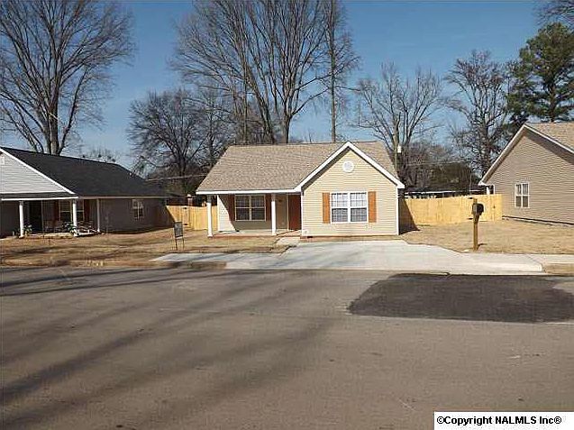 1st image of 2904 Wilson Dr