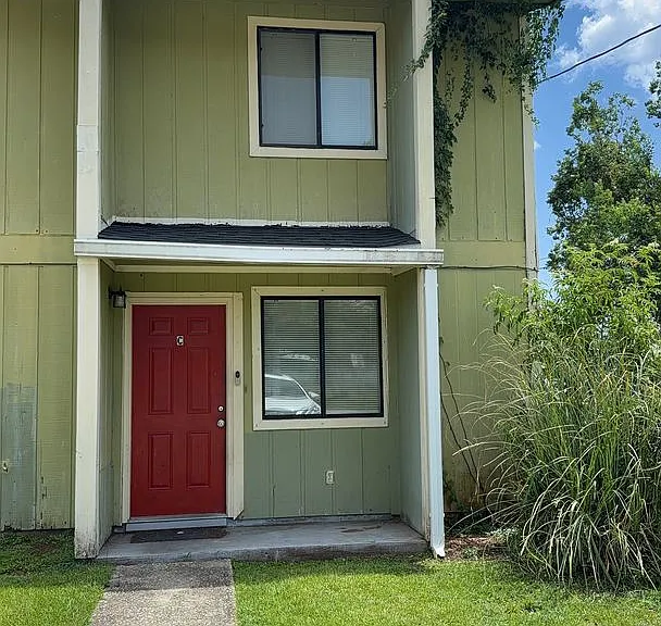5138 Lance St — Photo 1