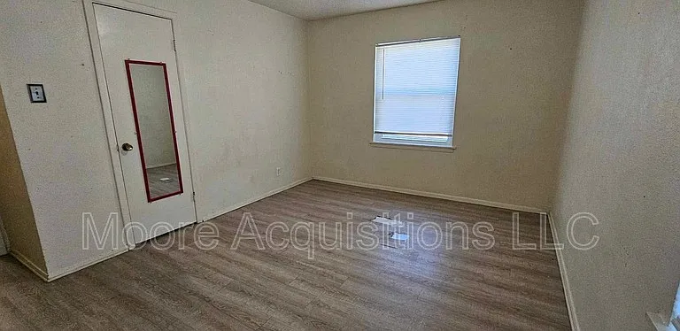1433 S Rusk St — Photo 17