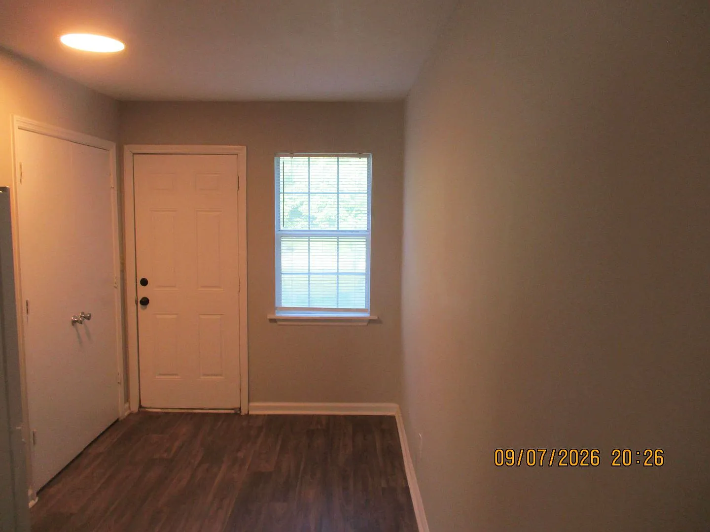 611 Swift St — Photo 4