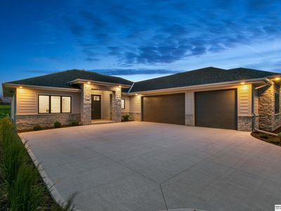 3012 S 209th Ct, Elkhorn, NE, 68022