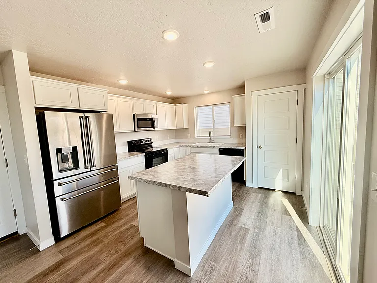 4887 W Quaker Rdg — Photo 10