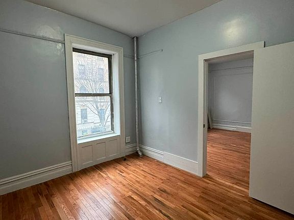4th image of 508 W 172nd St APT 8