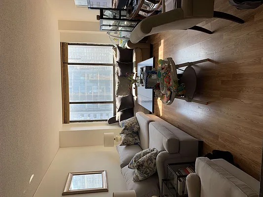 Rented by GANIARIS REALTY GROUP INC | media 17