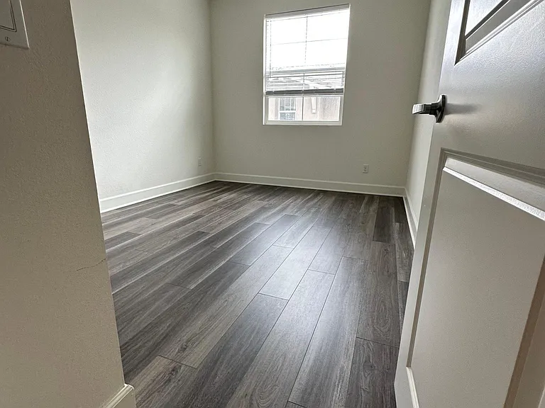 3135 Ceja Pl — Photo 4