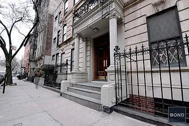 Rented by Bond New York