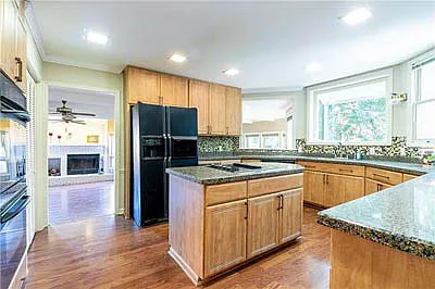 1456 Heritage Rd — Photo 27