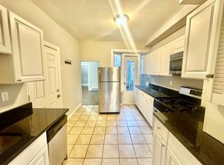 164 Endicott St APT 1, Boston, MA 02113