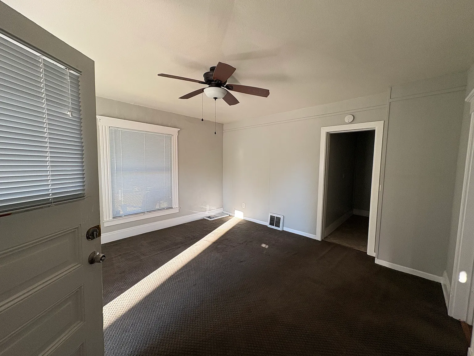 432 W Olive Ave — Photo 3
