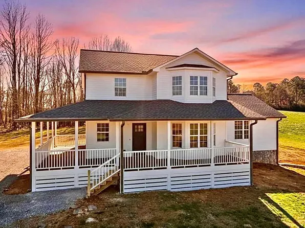 130 Wingate Dr, Ellijay, GA 30540