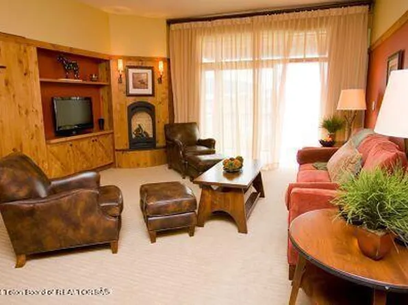 10 Warm Creek Ln #211/213, Victor, ID 83455