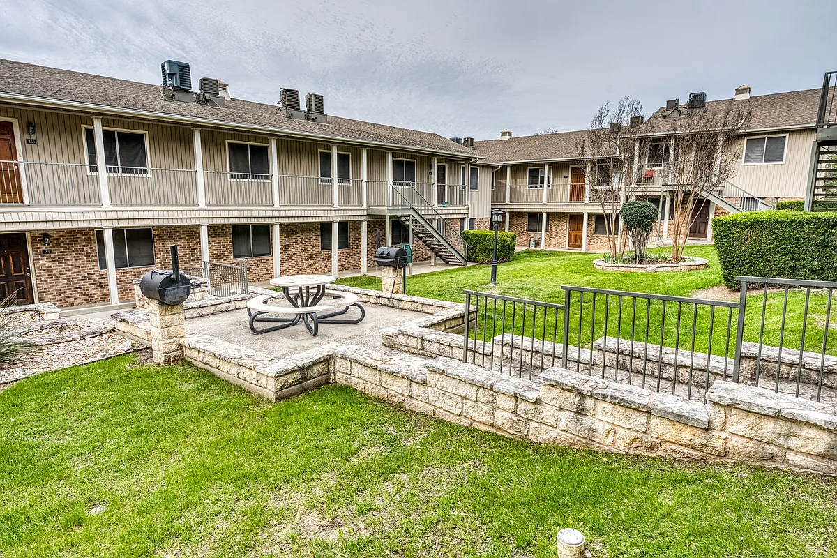 Building Photo - Juniper Springs Apartments