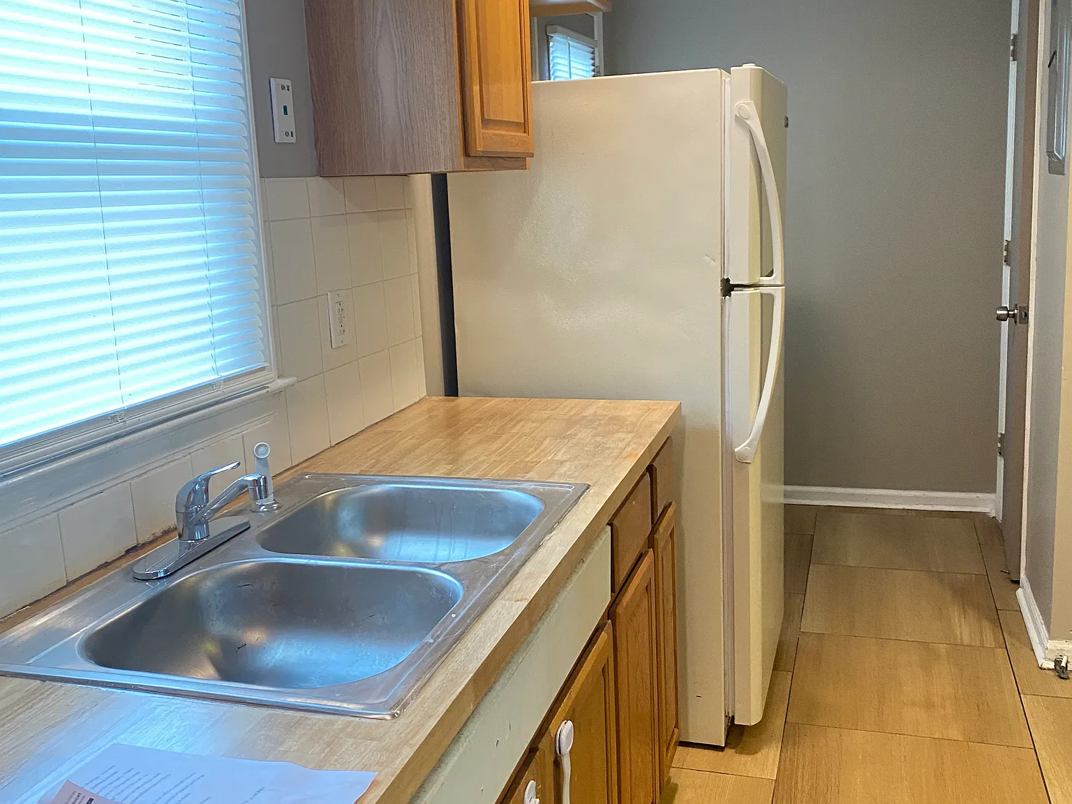 3 bed, 1080 sqft, $1,325 — Photo 4