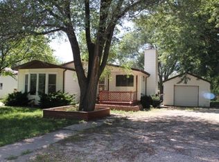 811 SE Pioneer Rd, El Dorado, KS 67042