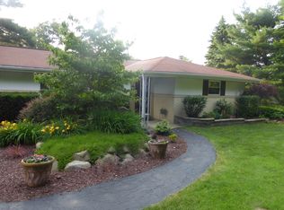 428 Golden Grove Rd, Baden, PA 15005
