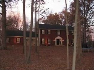 900 W Sugar Hills Ct, Greenfield, IN