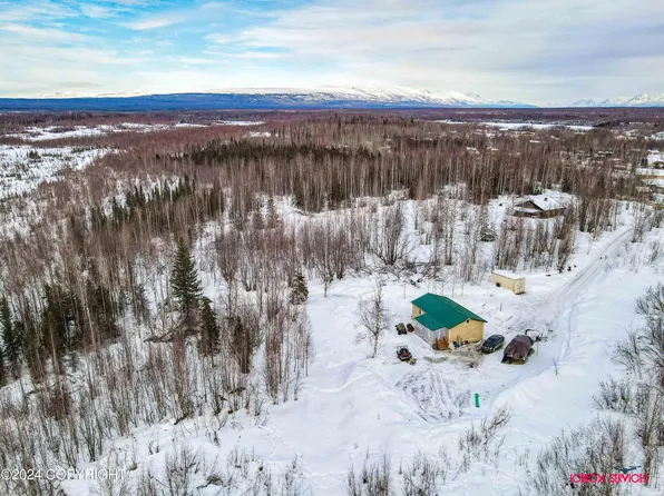 1178 N Beaver Lake Rd, Wasilla, AK 99623