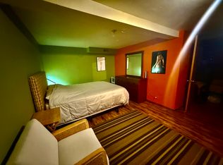 637 NW 76th St, Seattle, WA 98117