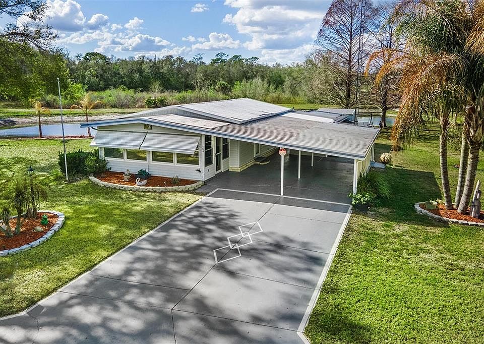 1st image of 304 Ivanhoe Cir