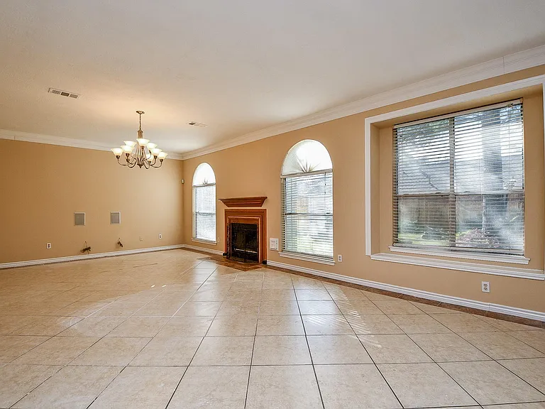 21219 Flat Creek Ln — Photo 12
