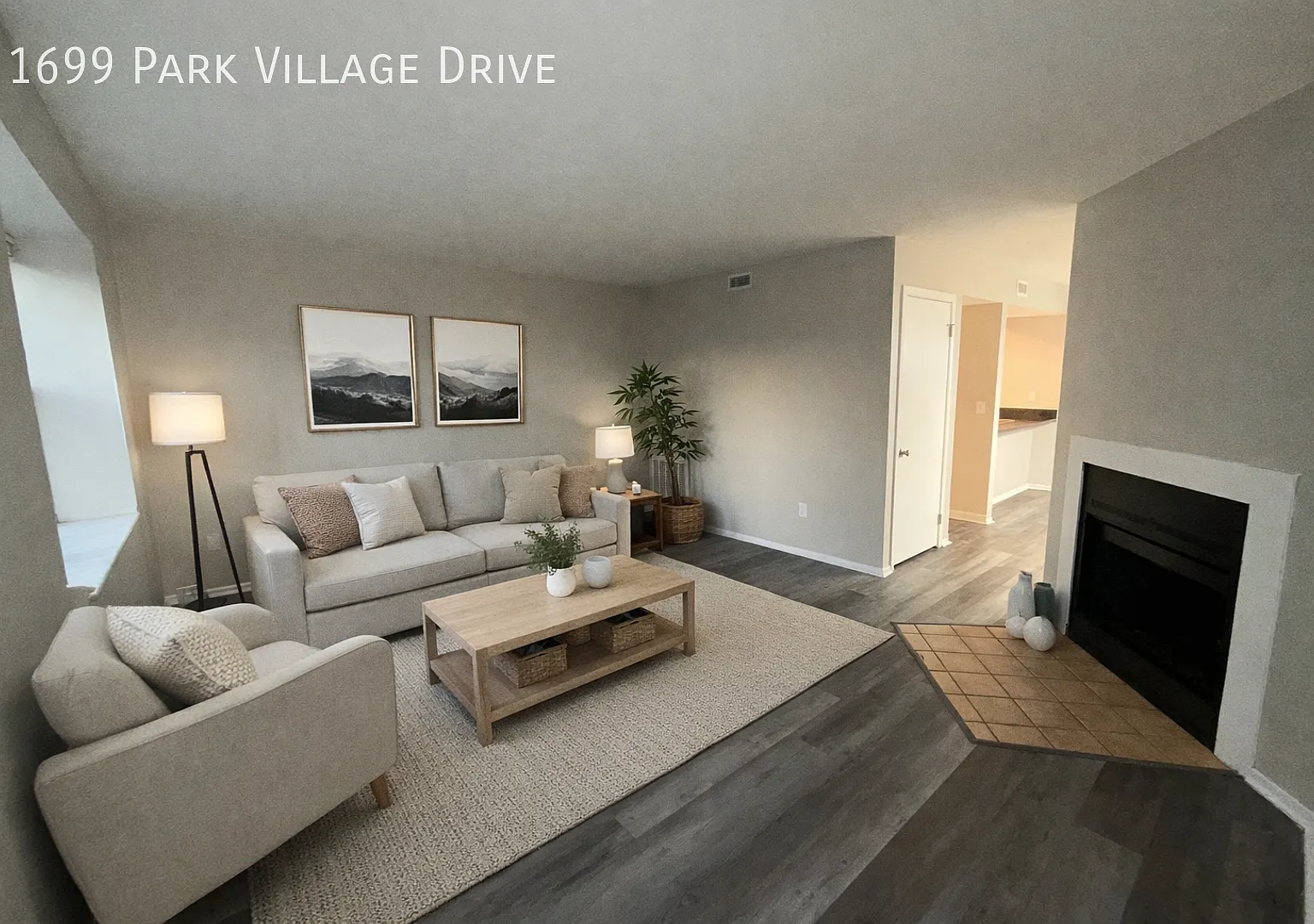 Beautiful Two Bedroom Townhome with Attached Garage! — Photo 4