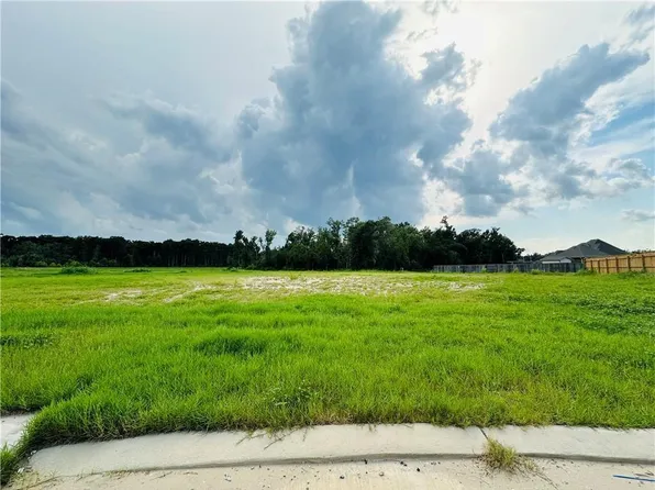 368 Sophia Dr, Luling, LA 70070