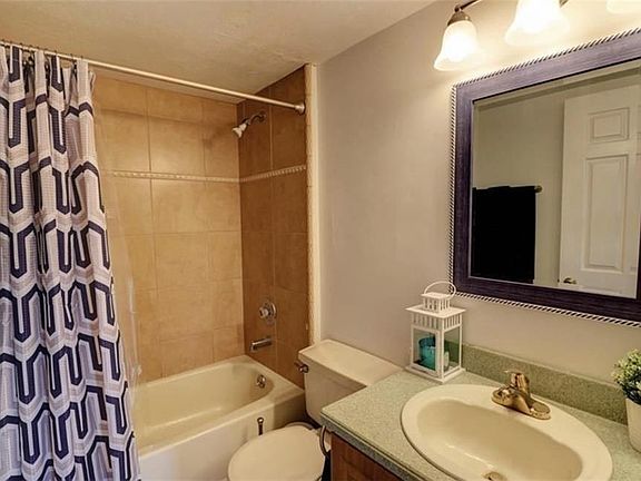 5th image of 13080 Cross Creek Ct APT 306