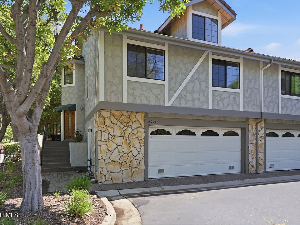 1st image of 29740 Strawberry Hill Dr