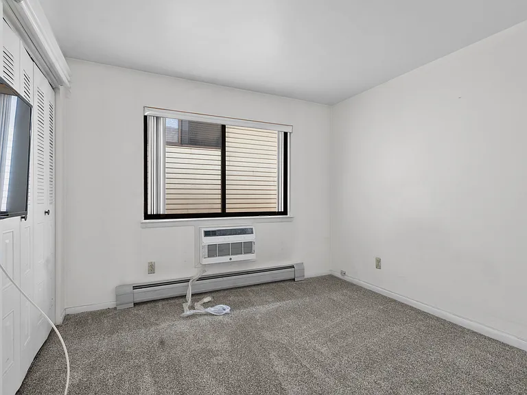 1312 46th St — Photo 16
