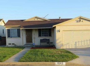 1242 W 122nd St, Los Angeles, CA 90044