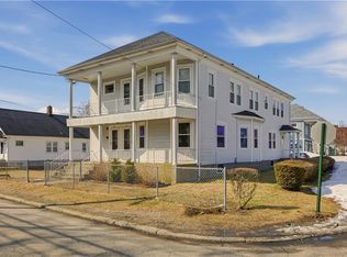 982-984 York Ave, Pawtucket, RI 02861