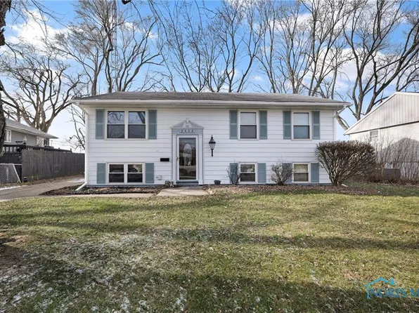 2454 Norma Pl, Northwood, OH 43619