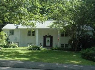 20 Cherry Blossom Ln, Coventry, RI 02816