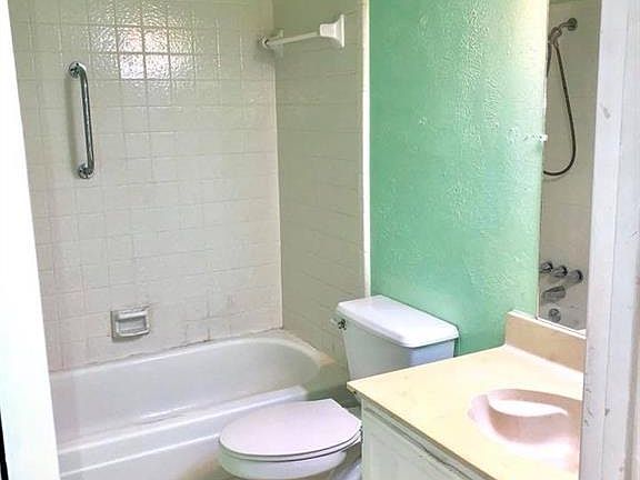5th image of 29 E Townhouse Ln #30