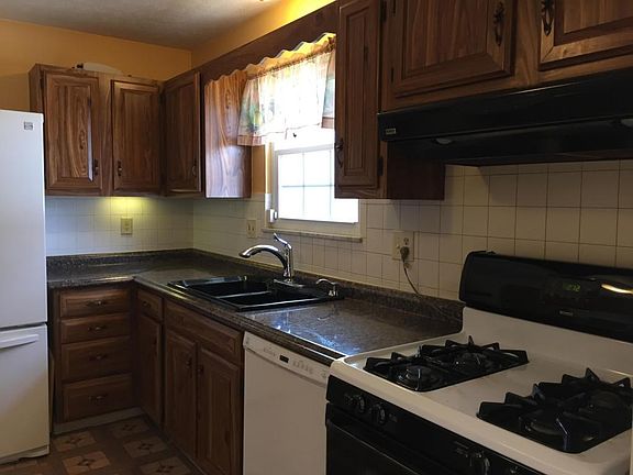 4th image of 3127 Sundale Rd
