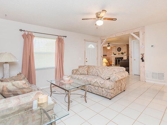 5th image of 1240 Eddie Dr
