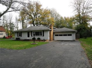 878 N Greece Rd, Rochester, NY 14626