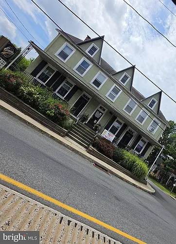254 N Main St Photo 1