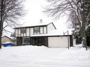 810 Venus Dr, Green Bay, WI 54311