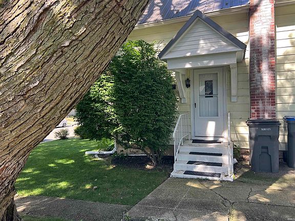 2nd image of 407 N Elm St