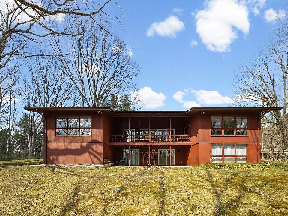 1st image of 1050 Windwood Ln