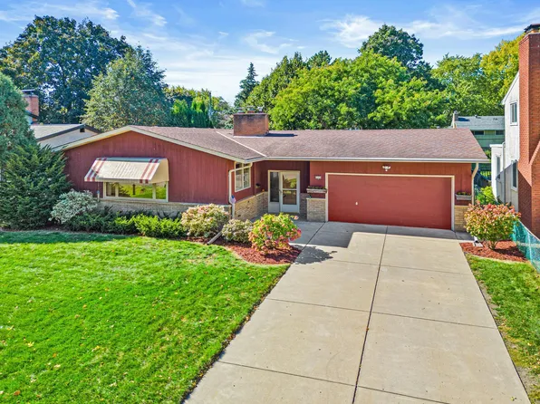 1211 Galvin Ave, West Saint Paul, MN 55118