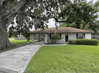 1413 Orange Ave, Tavares, FL 32778
