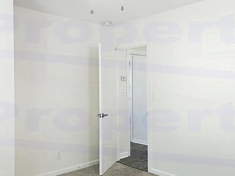 106 Smith St — Photo 12