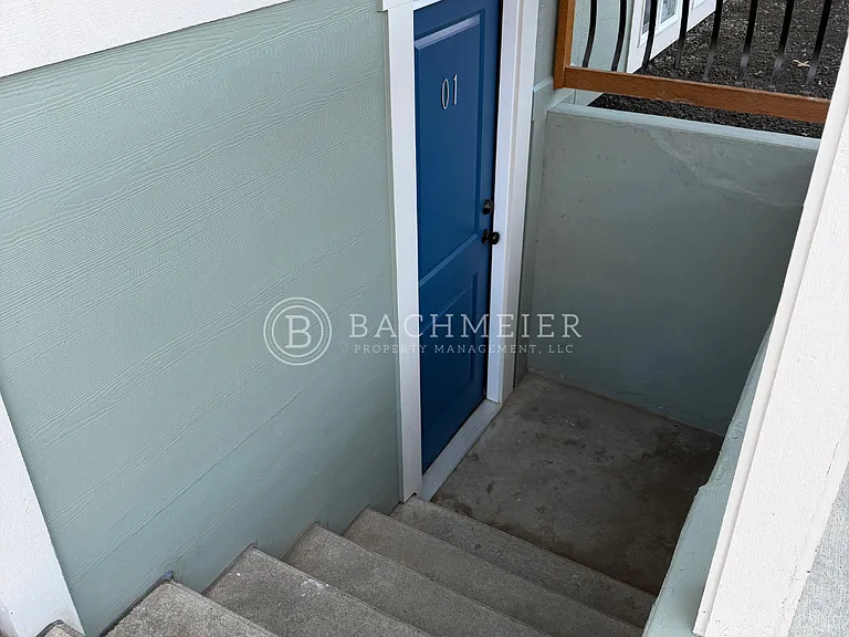 327 SW 2nd St — Photo 19