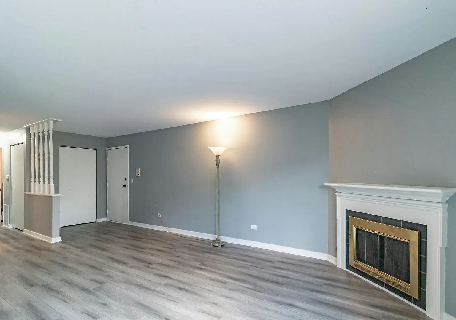 2 bed, 1200 sqft, $2,300 — Photo 3